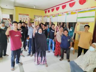 Ratusan Masyarakat Lumpuhkan Aktivitas Kantor Desa Tanjung Rambutan