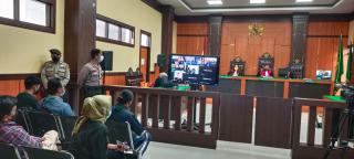 Hakim PN Bangkinang Vonis Anthony Hamzah 3 Tahun Penjara