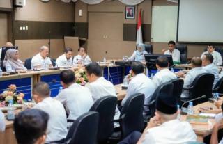Percepat Program Pembangunan, Bupati Kampar Pimpin Rapat Bersama Staf dan OPD