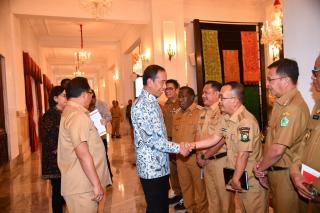 Rakor Dihadiri Presiden Jokowi, Pj Bupati Kampar Siap Sukseskan Pemilu 2024