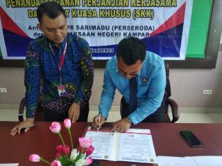Kejari Kampar Melakukan Penandatanganan Perjanjian Kerjasama SKK Dengan Bank Sarimadu