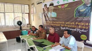 Bijak Bersosial Media Tema Workshop yang Digelar Laskar RMRB di SMA 5 Pekanbaru