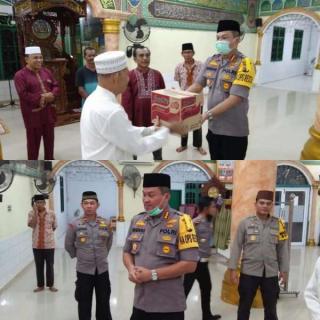 Polresta Serahkan Sembako untuk Masyarakat Melalui Masjid Paripurn