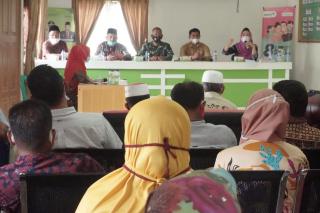 Berikan Penyuluhan, Satgas TMMD Ke-110 Sampaikan Pelayanan Publik dan Kependudukan Capil