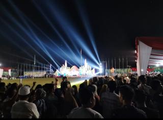 Dishub Kampar Pasang Lampu Penerangan Selama MTQ Ke 52 di Rumbio Jaya