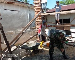Kekompakan Babinsa dan Warga Dalam Membangun Masjid di Desa Binaan