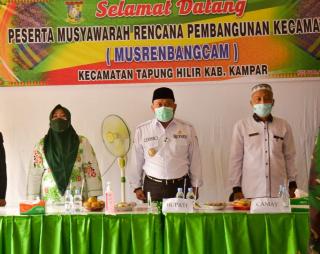 Jasnita Anggota DPRD Kampar Ingatkan Desa Harus Pahami Skala Prioritas Pembangunan